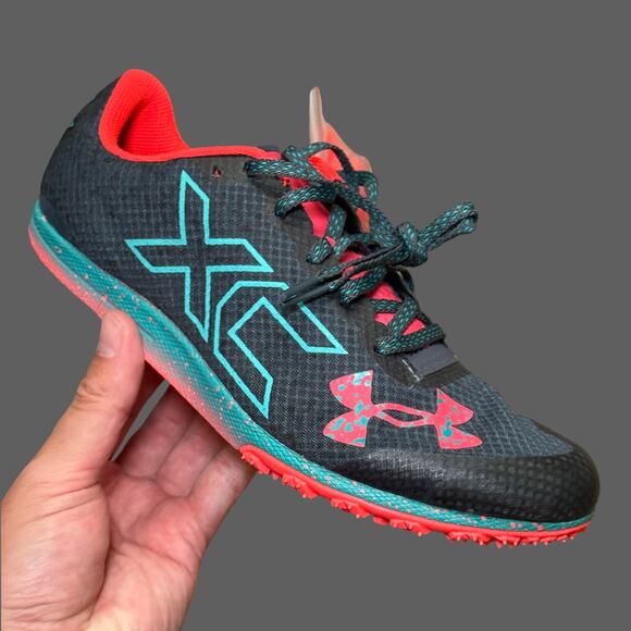 Under Armour Brigade XC Low Spiked Track Shoes Sz 8 NWOB 3022001-401 - Picture 7 of 9